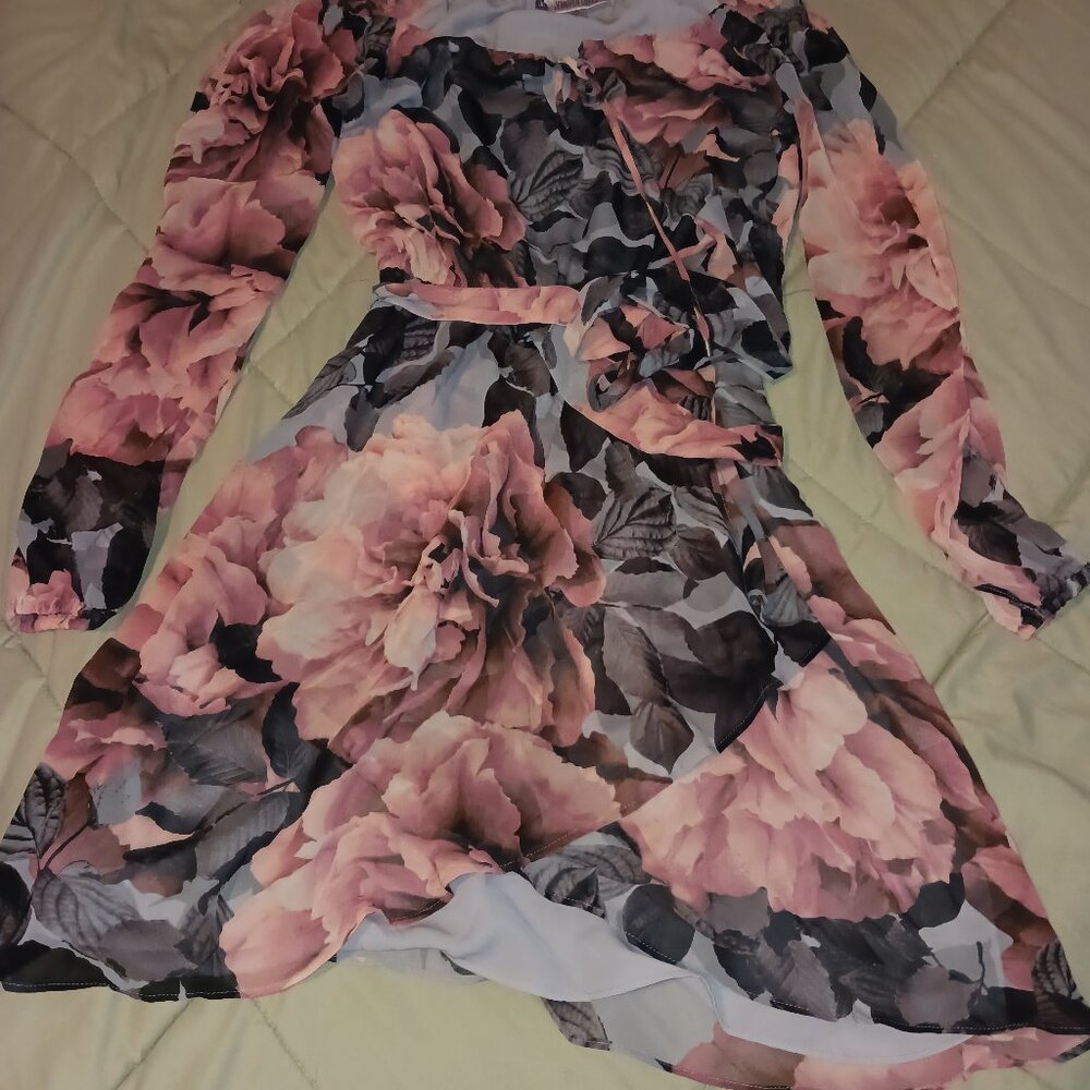 Jennifer Lopez Fit and flare XS